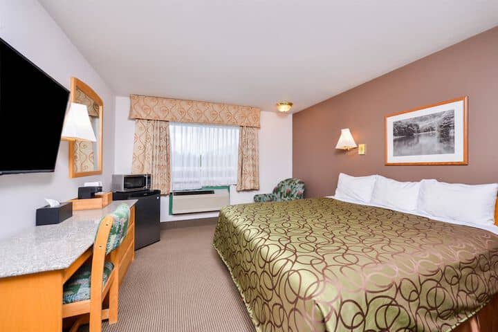 Room 11 of 39