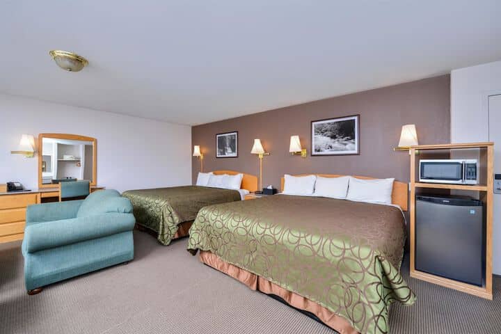 Room 15 of 39