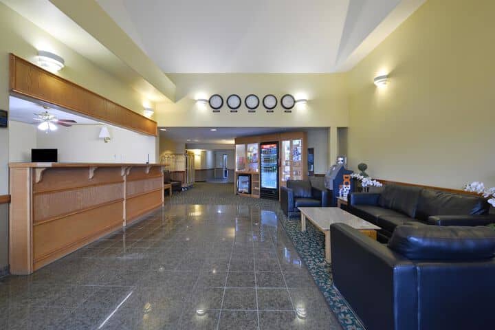 Hotel Interior 4 of 39
