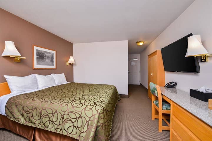 Room 18 of 39