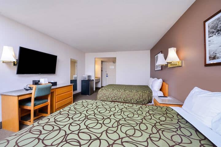 Room 20 of 39